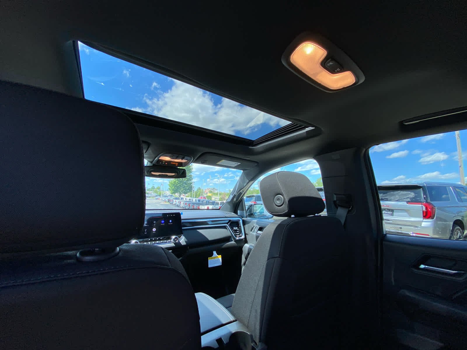 New 2026 Onyx Black GMC Elevation image 25