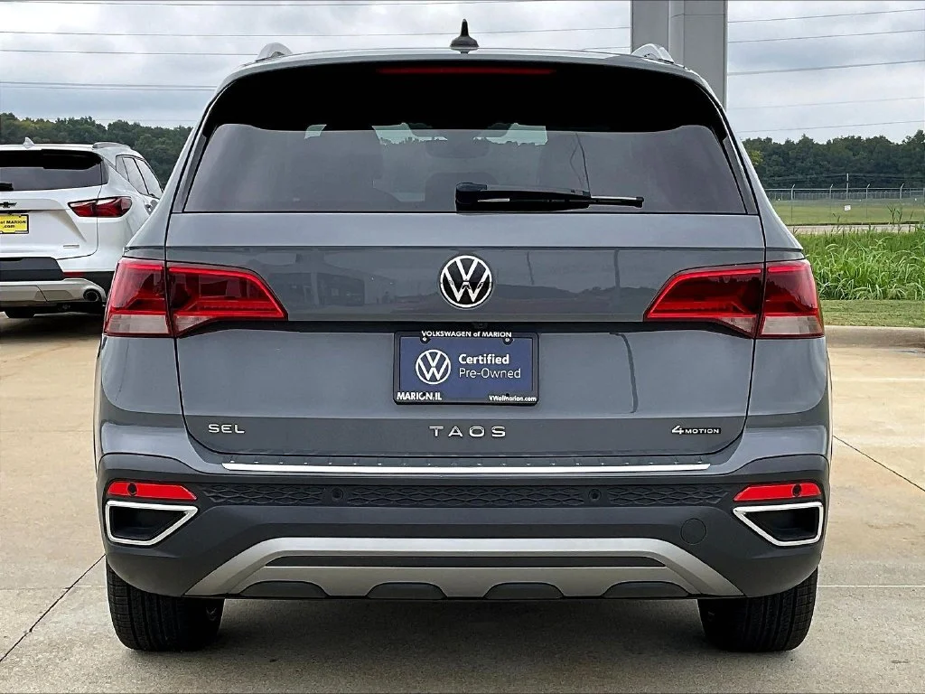 Certified Used 2023 Gray Volkswagen 1.5T SEL image 3