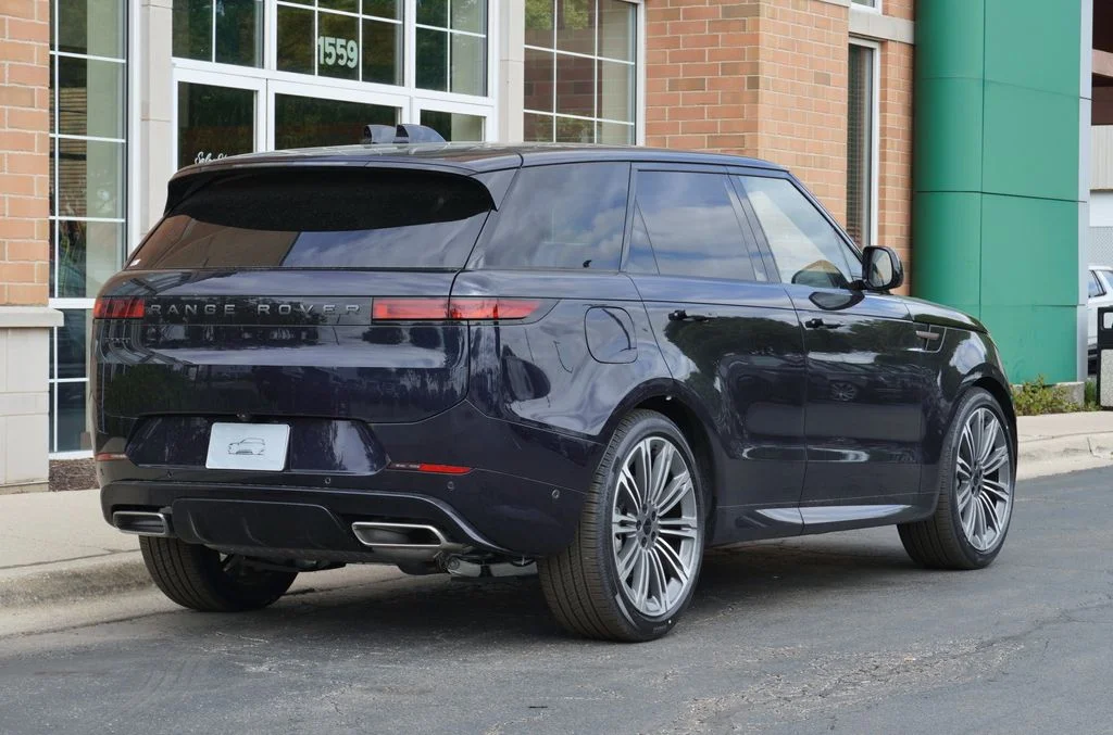New 2026 Constellation Blue Ultra Metallic Gloss Land Rover Dynamic SE image 5