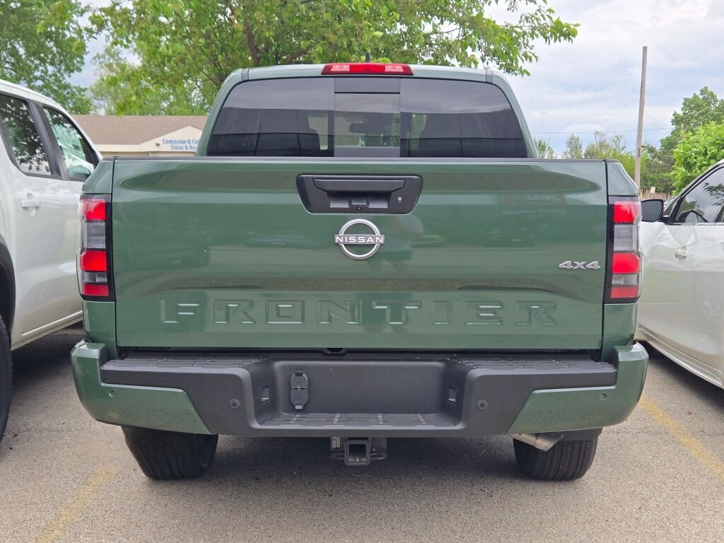 New 2026 Tactical Green Metallic Nissan Crew Cab SV image 10