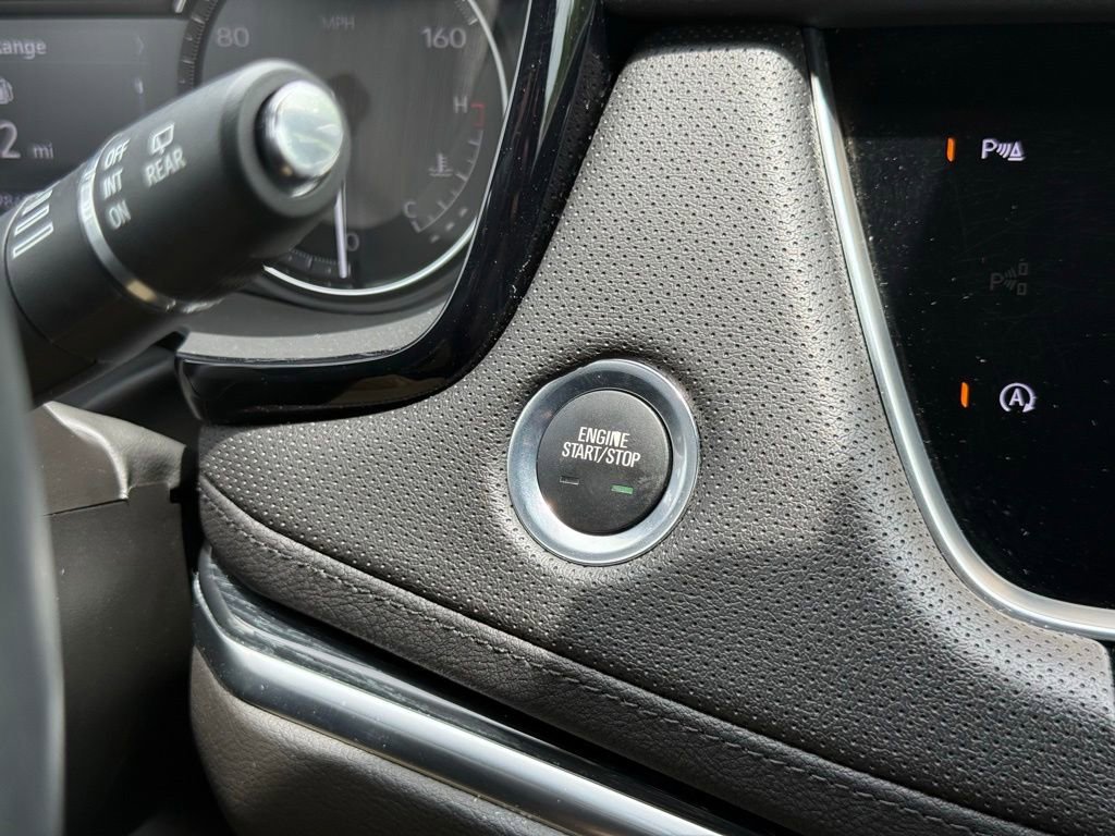 Used 2025 Stellar Black Metallic Cadillac Premium Luxury image 32