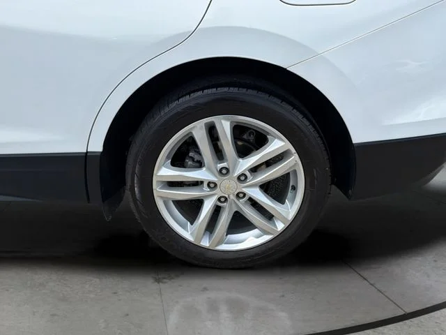 Used 2019 White Chevrolet Premier image 31