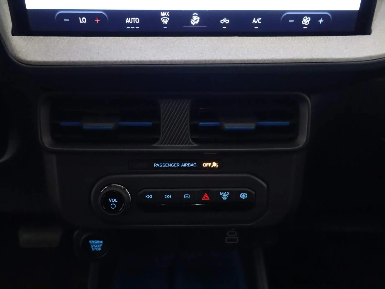 New 2026 Shadow Black Ford XLT image 10
