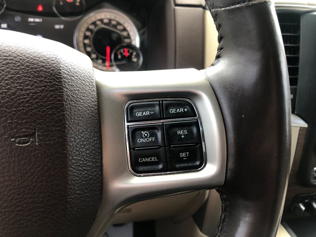 Used 2018 Black Ram Laramie image 31