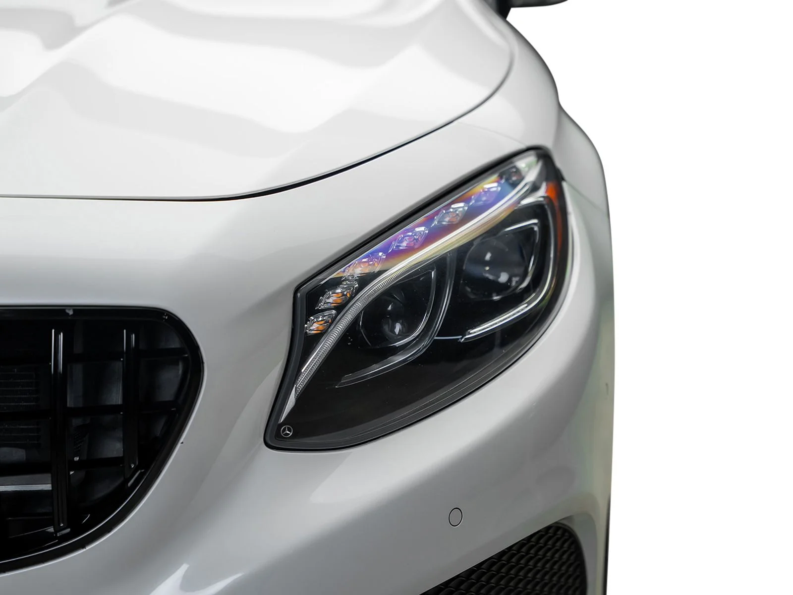 Used 2015 White Mercedes-Benz S 550 image 4