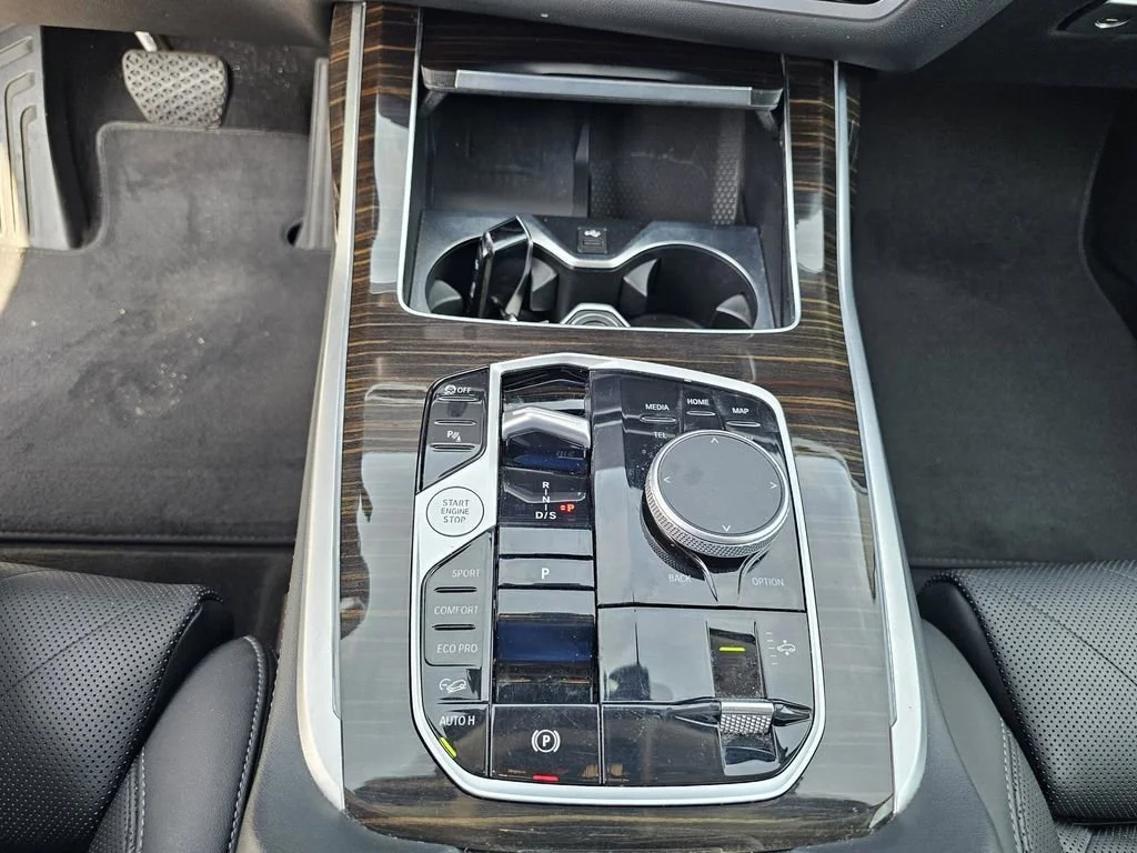 Used 2025 Blue BMW xDrive40i image 26