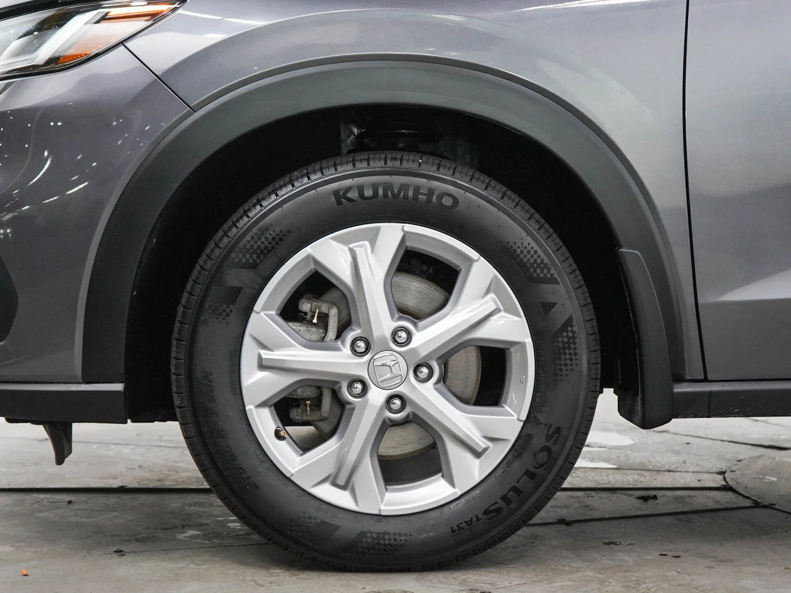 Used 2024  Honda 5D WAGON LX AWD image 29