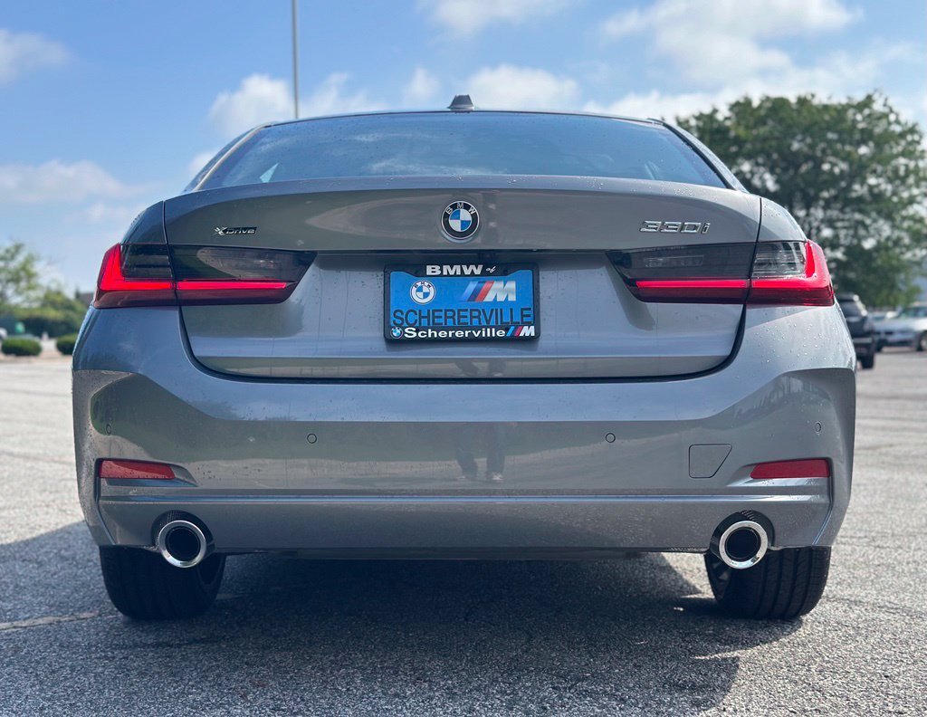 New 2026 Skyscraper Grey Metallic BMW 330i xDrive image 6