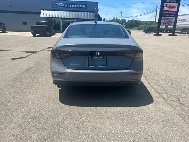 2025 Honda Accord SE - Photo 5