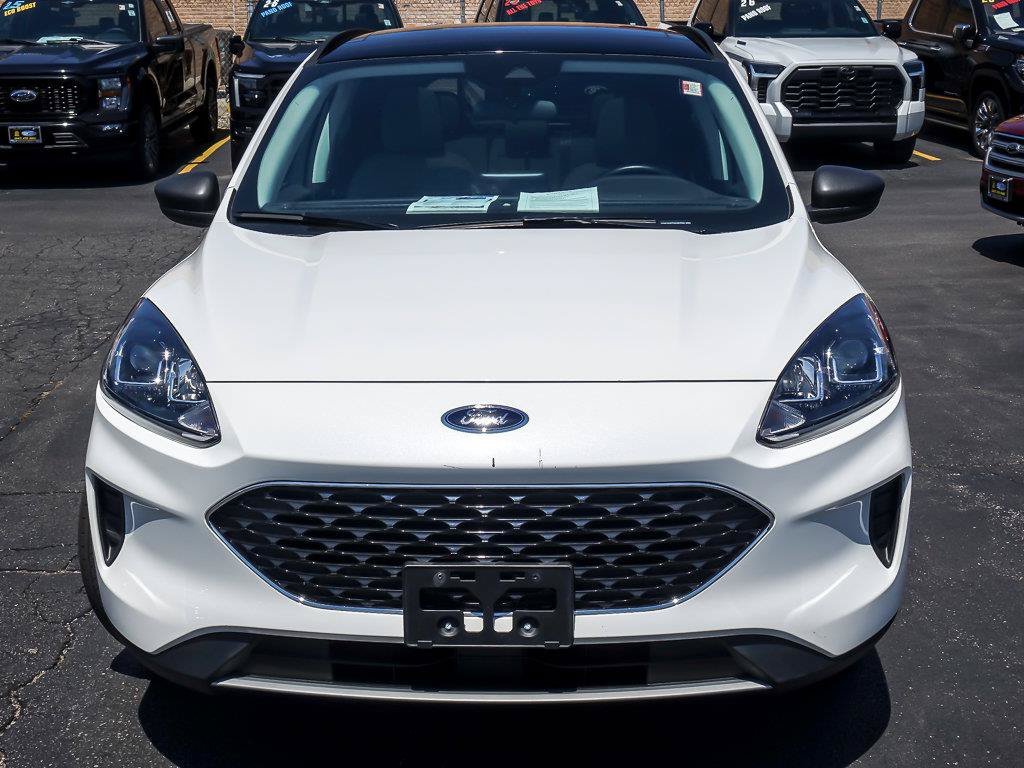 Used 2022 White Metallic Ford SE Hybrid image 5