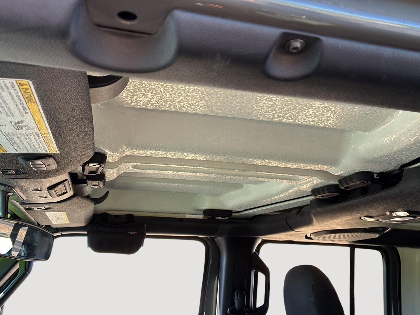 Used 2020 Sting-Gray Clearcoat Jeep Sport S image 14