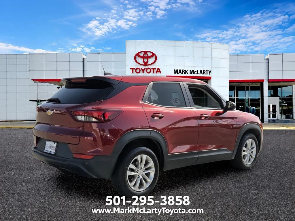 Used 2022 Red Chevrolet LS image 5