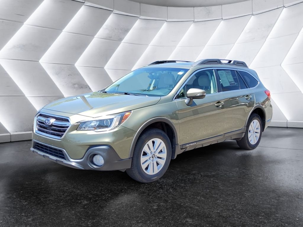 Used 2019 Green Subaru 2.5i Premium image 3