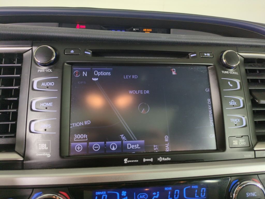 Used 2019 Blizzard Pearl Toyota Limited image 22