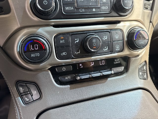 Used 2019 Gray GMC Denali image 19