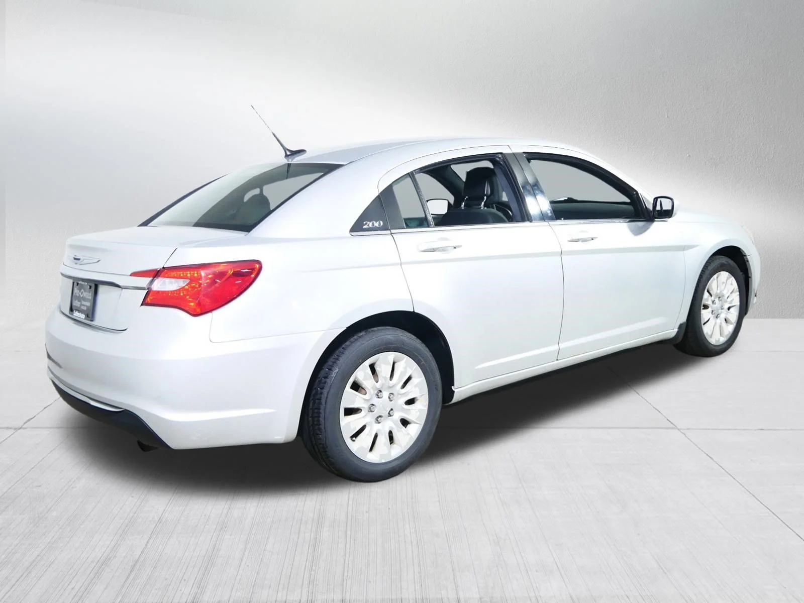 Used 2011 Bright Silver Metallic Chrysler LX image 7