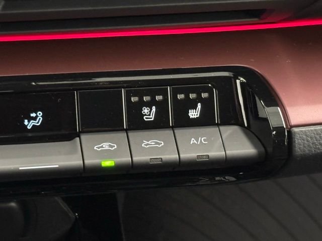 2026 Toyota Prius Plug-in Hybrid XSE Premium - Photo 30