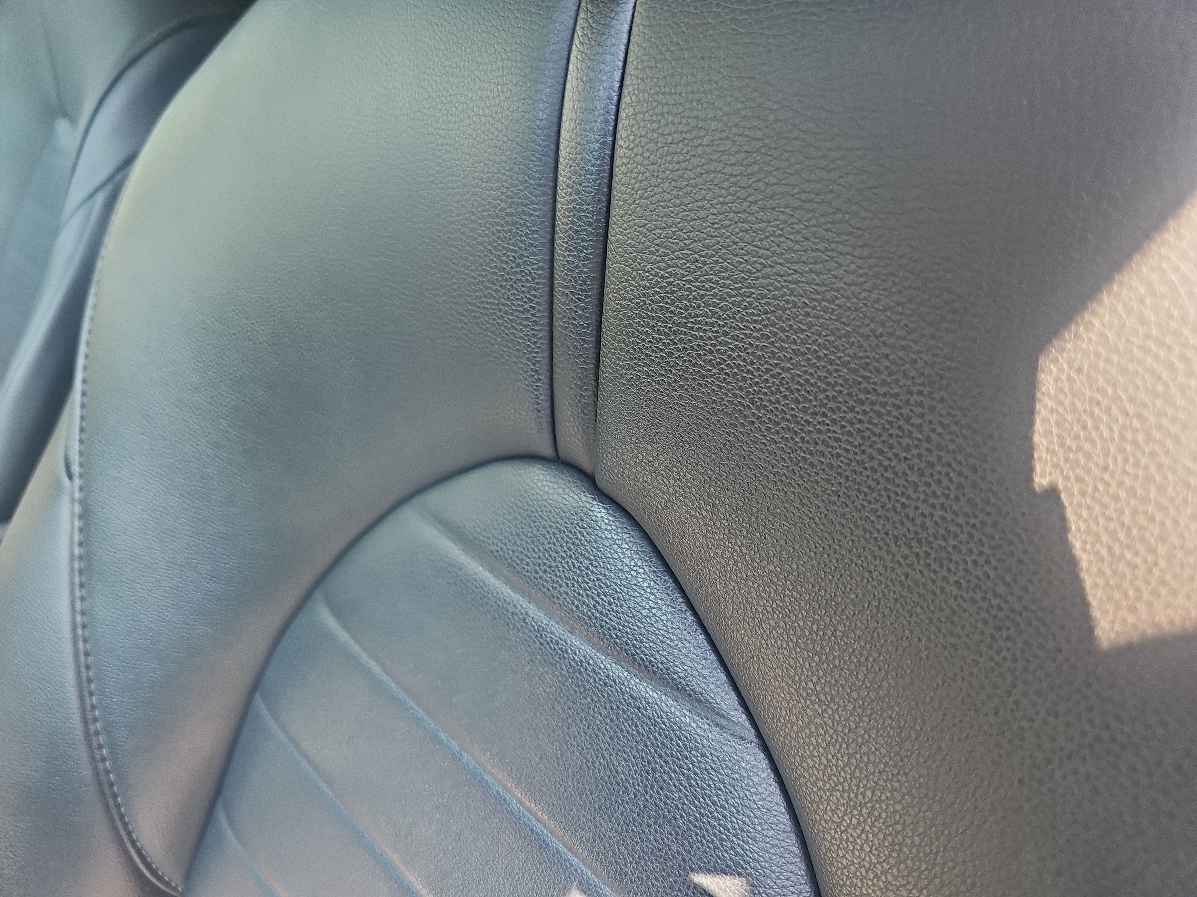 Used 2021 Blizzard Pearl Toyota Hybrid XLE image 15