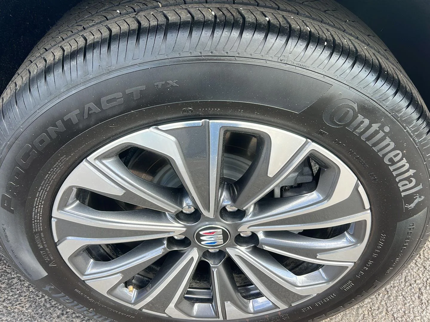 Used 2025 Moonstone Gray Metallic Buick Preferred image 31