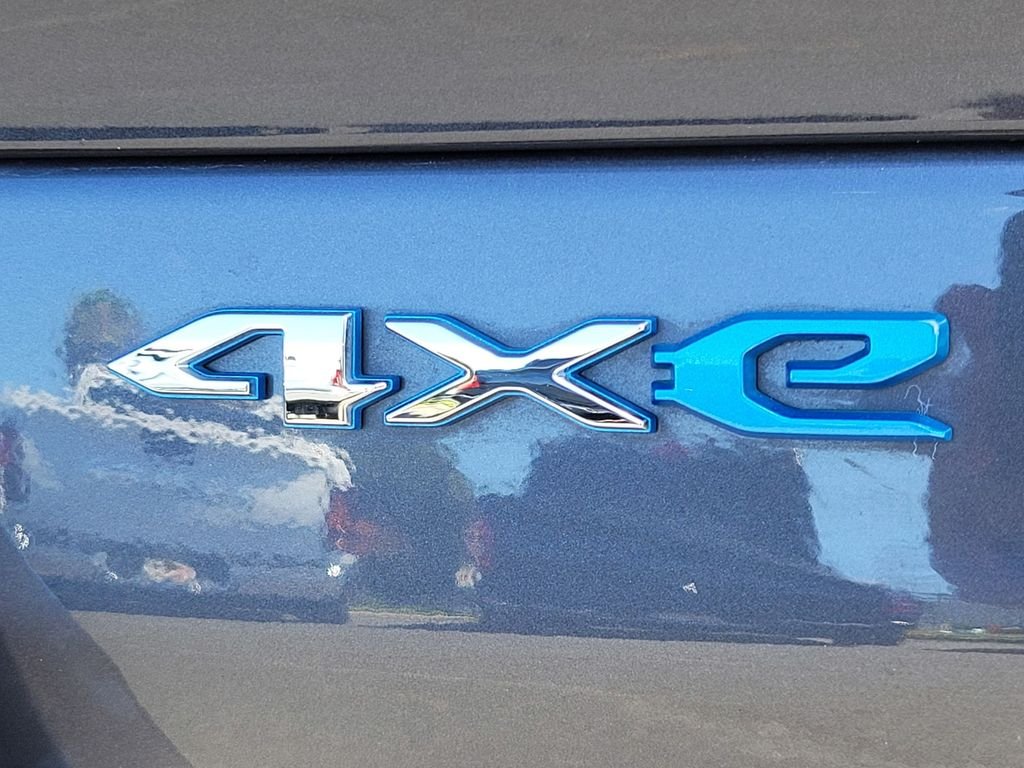 Used 2023 Gray Jeep Overland 4xe image 11