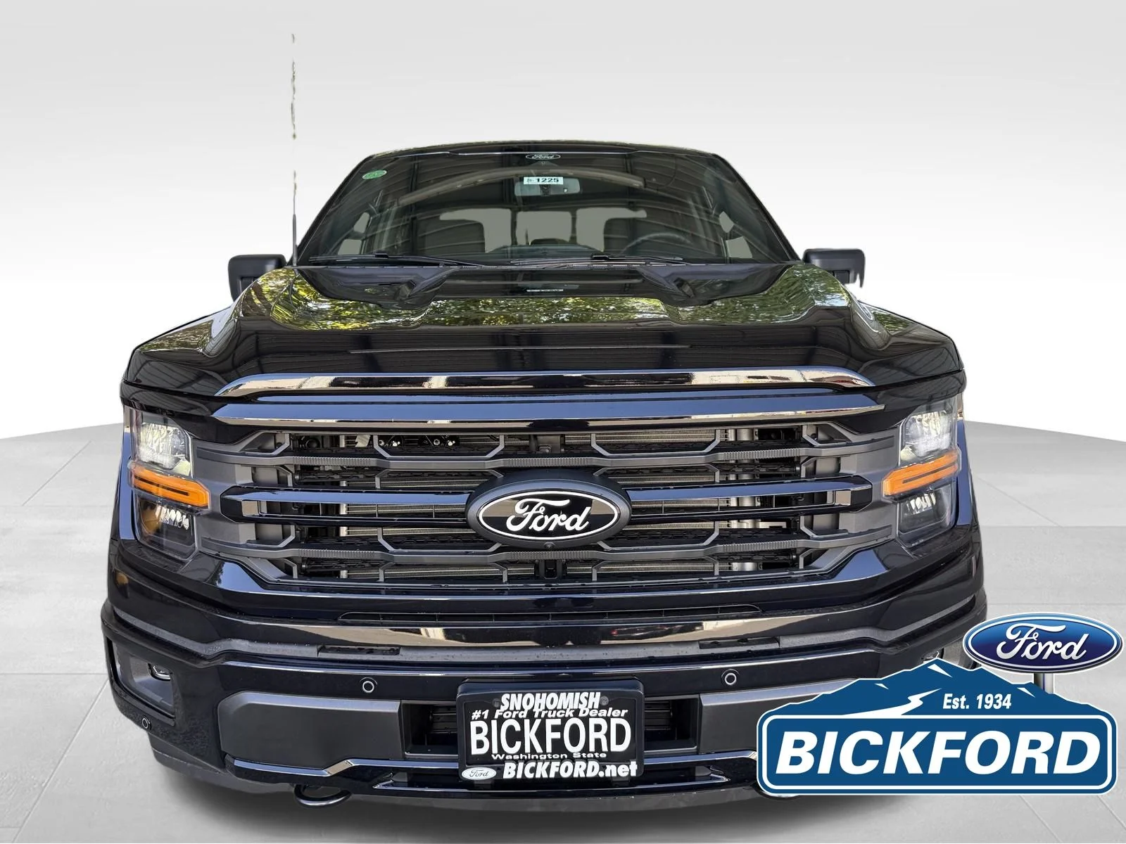 New 2026 Black Ford XLT image 2