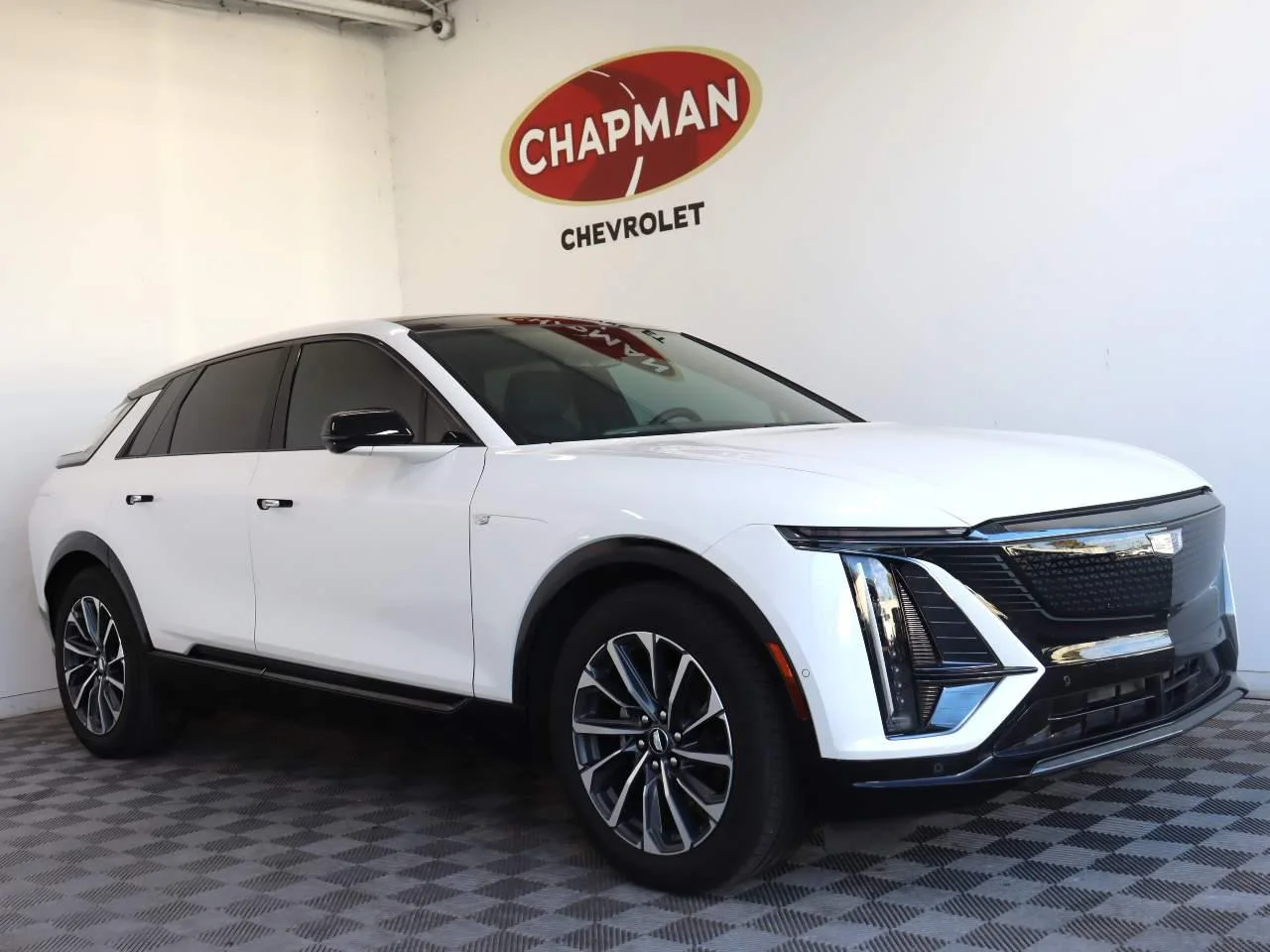 2024 Cadillac LYRIQ Sport 2