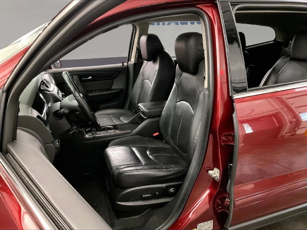 Used 2017 Red Chevrolet 2LT image 29