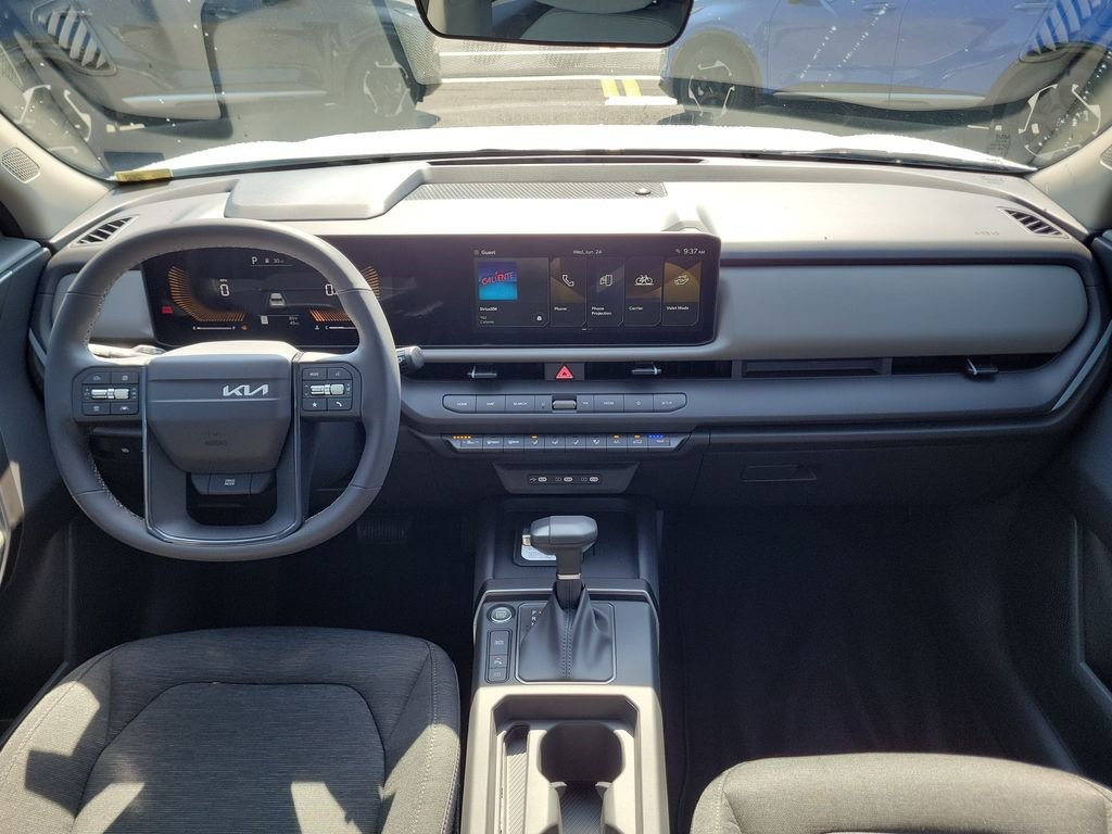 New 2027 White Kia S image 17