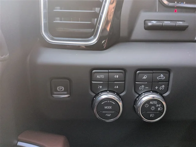 Used 2026 Titanium Rush Metallic GMC Denali Ultimate image 18