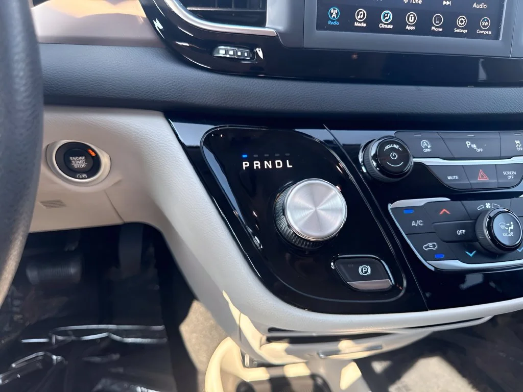 Used 2019 Gray Chrysler Touring Plus image 14