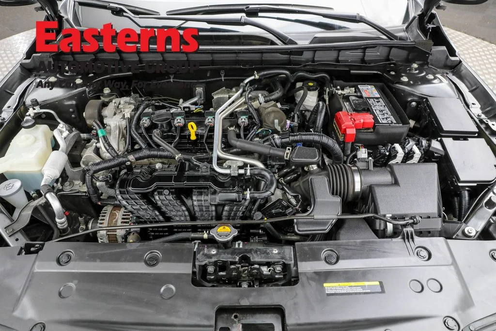 Used 2022 Gray Nissan 2.5 SR image 7