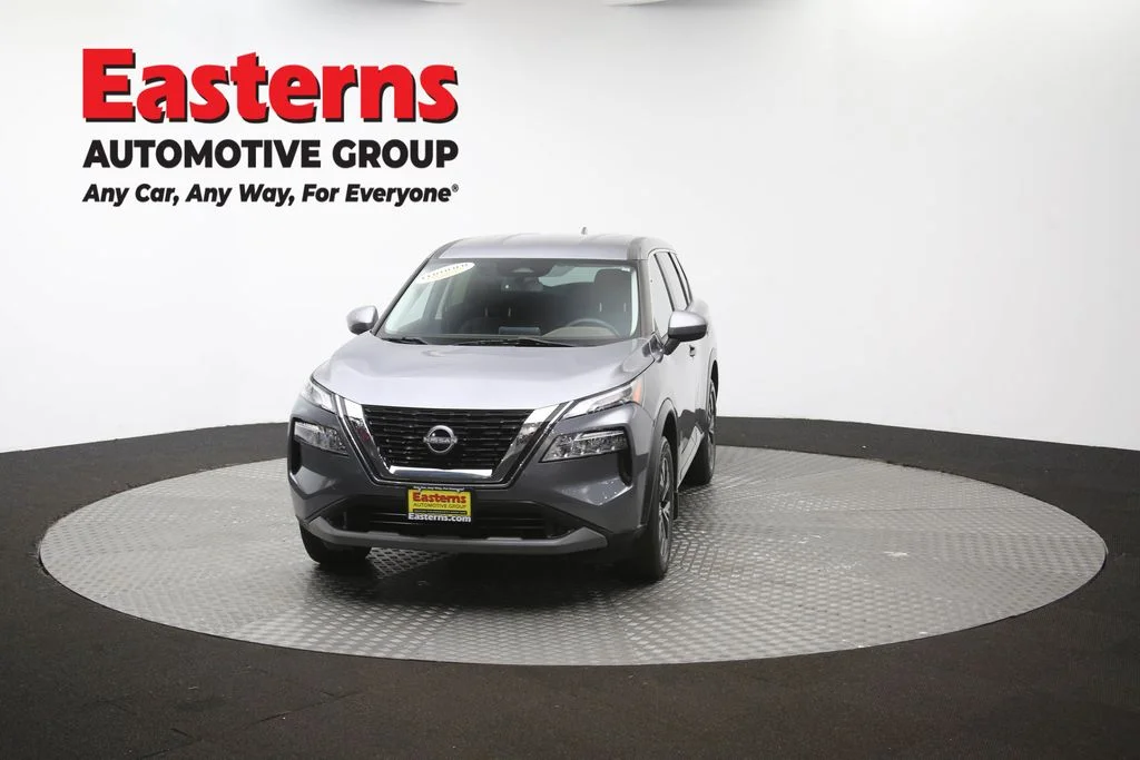 Used 2023 Gray Nissan SV image 53