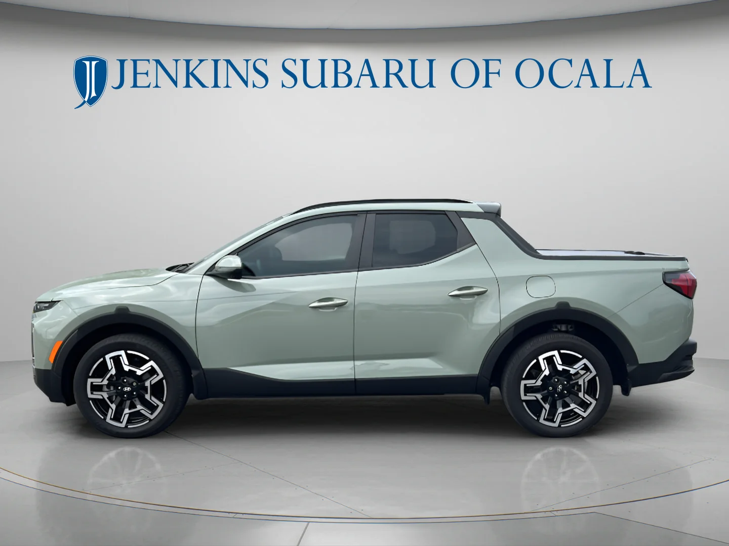 Used 2025 Sage Gray Hyundai Limited image 6