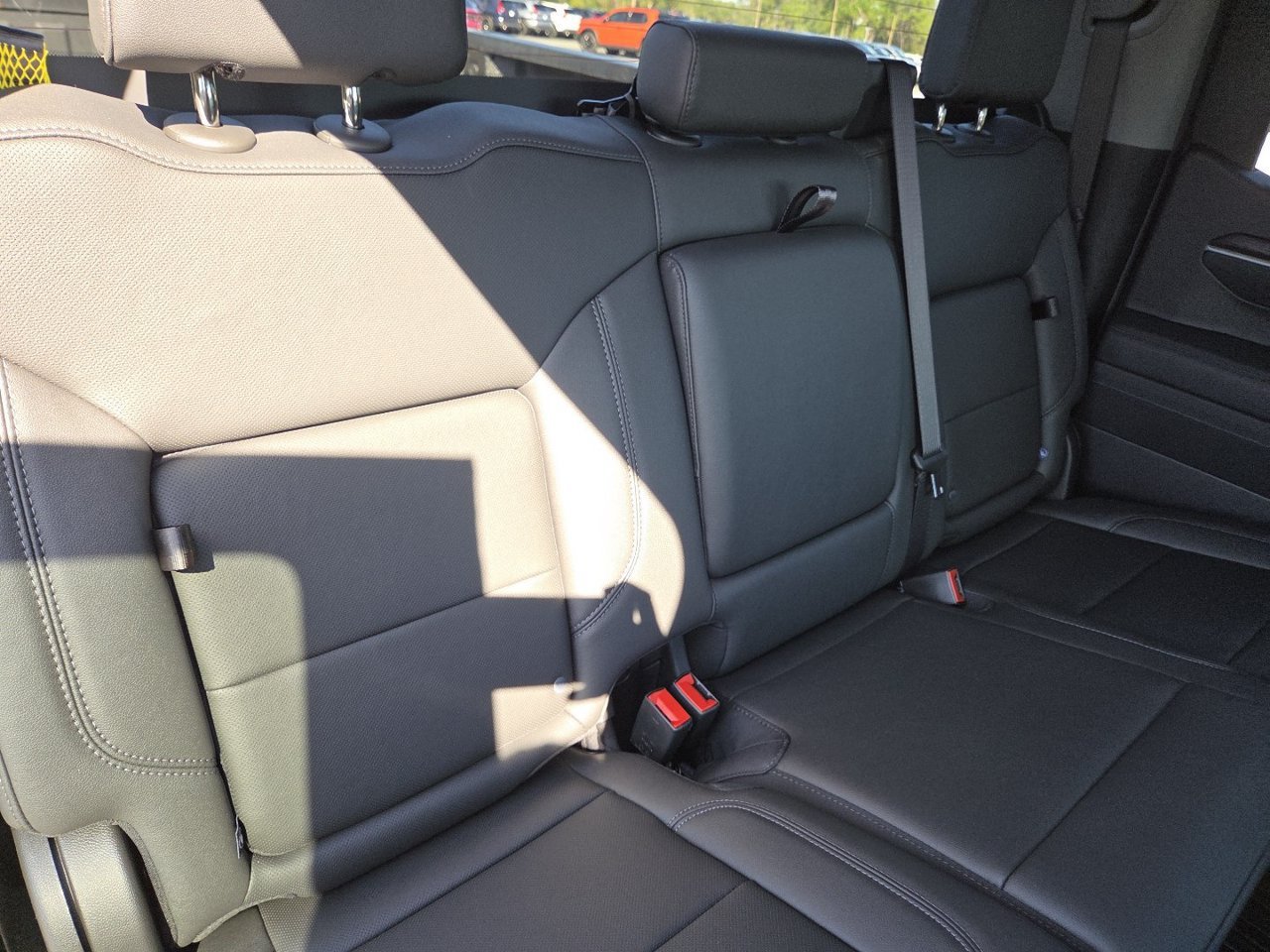 2026 GMC Sierra 1500 SLT - Photo 21