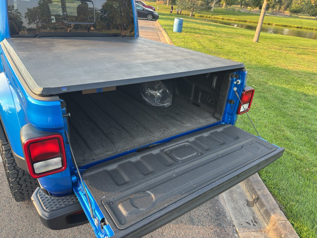 New 2026 Hydro Blue Pearlcoat Jeep Sport S image 18