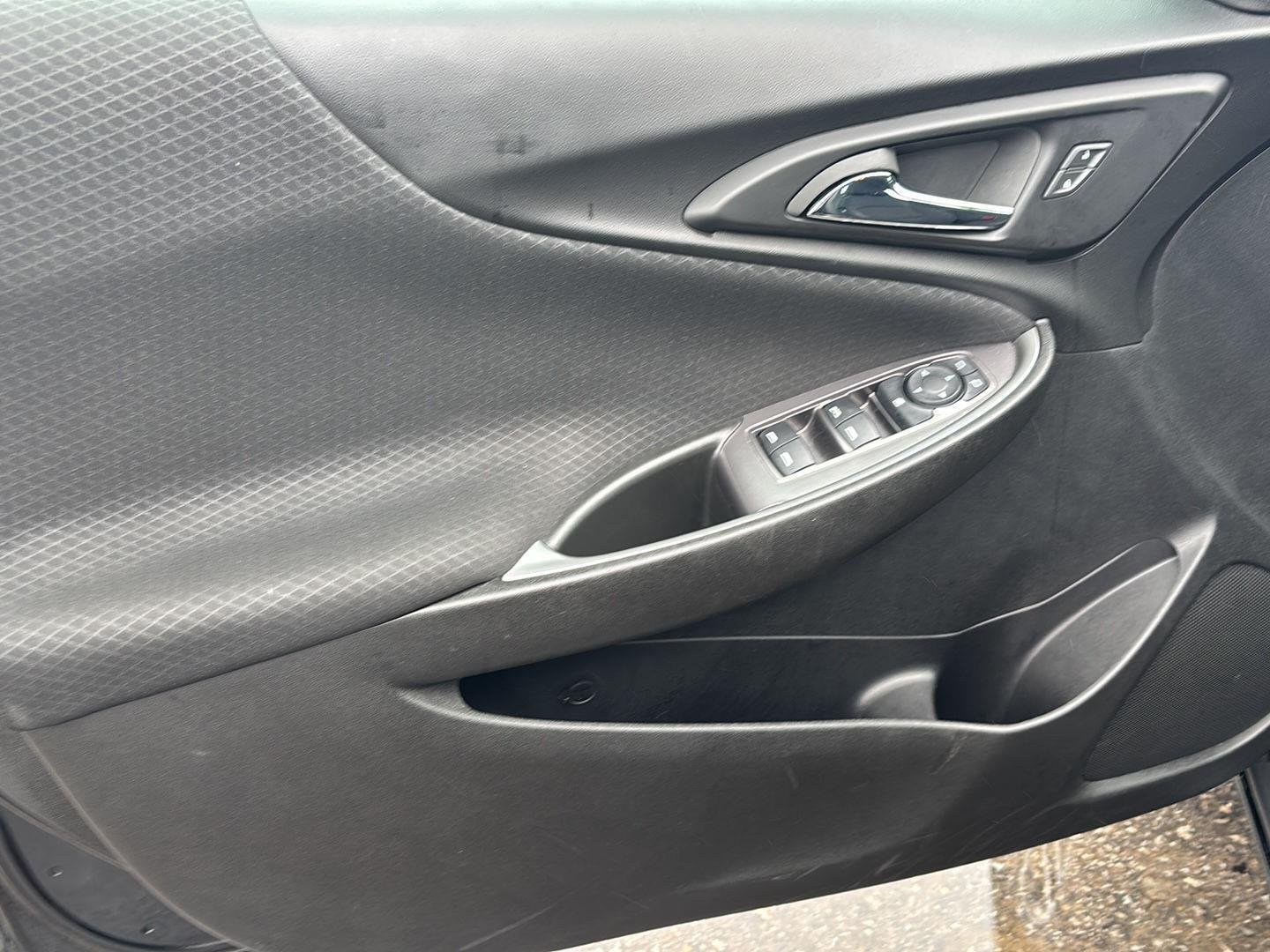 Used 2023 Mosaic Black Metallic Chevrolet  image 15