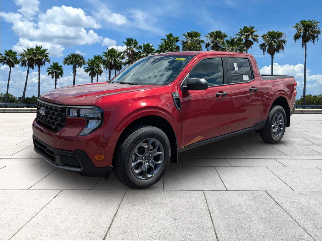 New 2026 Ruby Red Metallic Tinted Clearcoat Ford XLT image 3