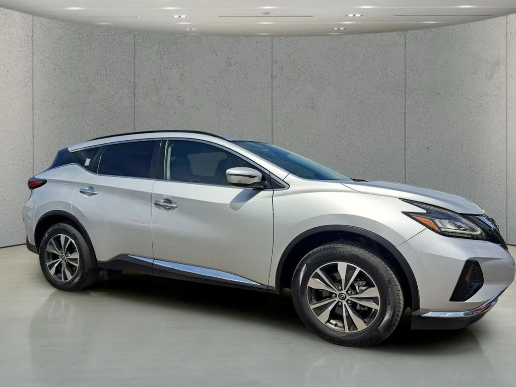 Used 2023 Silver Nissan SV image 2