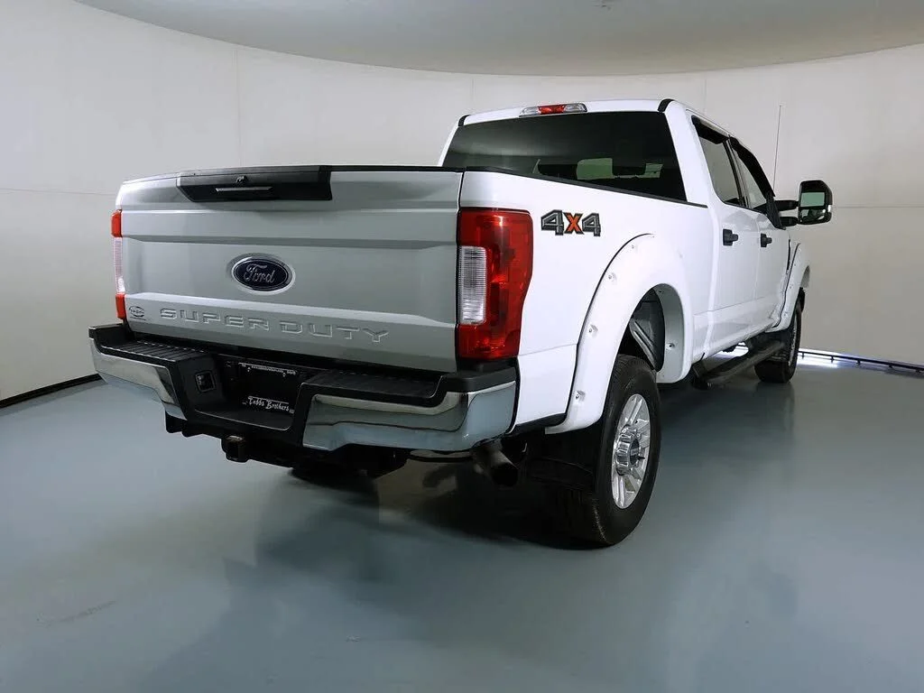 Used 2019 White Ford XLT image 6