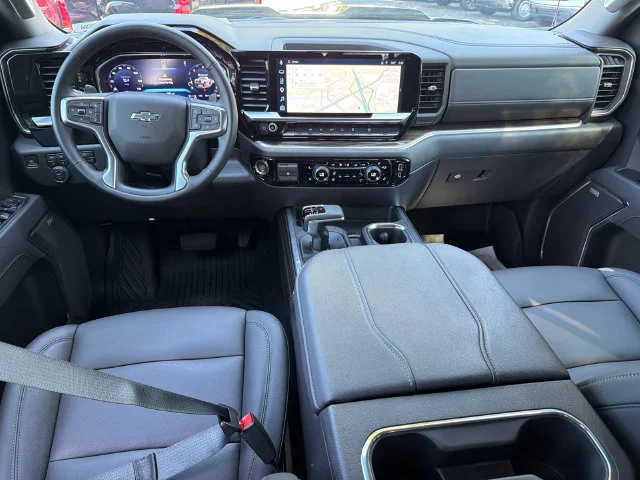 Used 2026 Sterling Gray Metallic Chevrolet LT Trail Boss image 22
