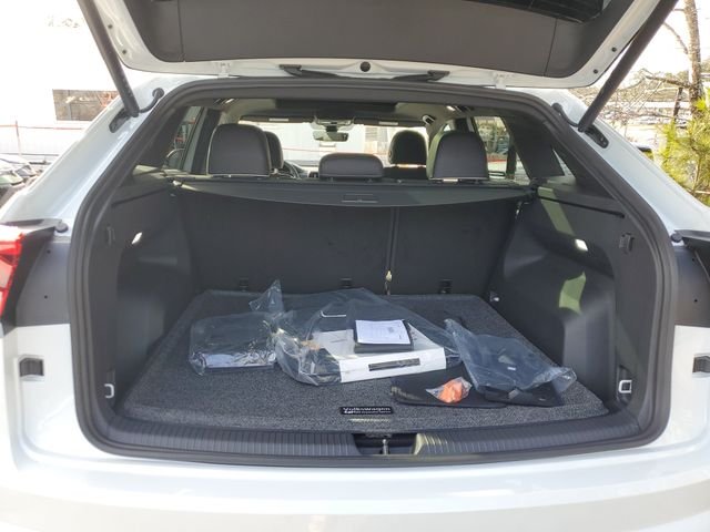 New 2026 White Volkswagen 2.0T SEL Premium R-Line image 8