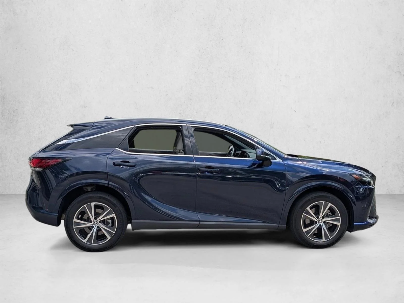 Used 2023 Nightfall Mica Lexus RX 350 Premium image 4