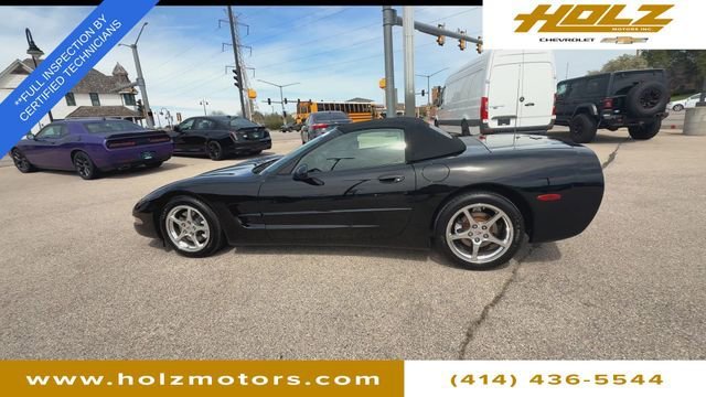 Used 2001 Black Chevrolet 2dr Convertible image 6