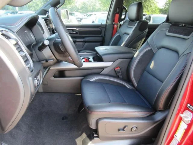 New 2026 Molten Red Pearl-Coat Exterior Paint RAM LARAMIE image 21