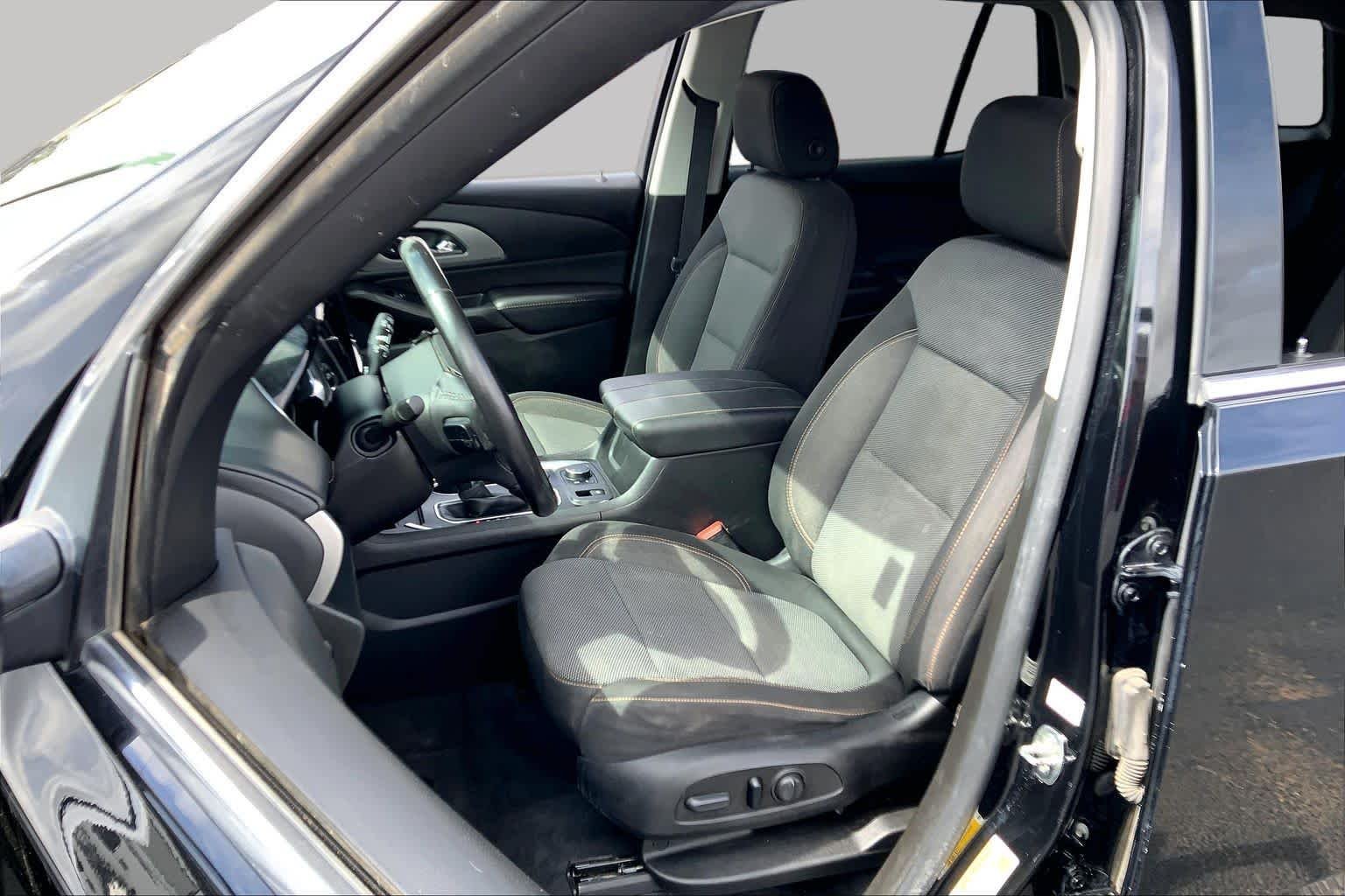 Used 2021 Mosaic Black Metallic Chevrolet LT Cloth image 8