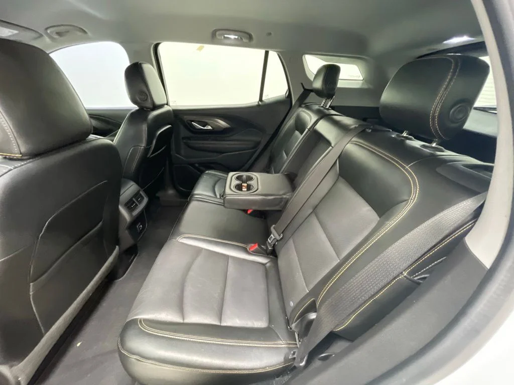 Used 2020 White GMC SLT image 10