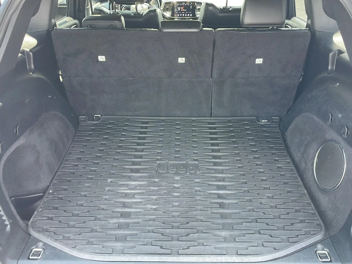 Used 2020 Bright White Clearcoat Jeep High Altitude image 30