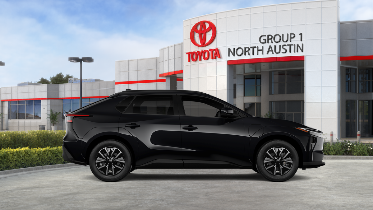New 2026 Midnight Black Metallic Toyota XLE image 12