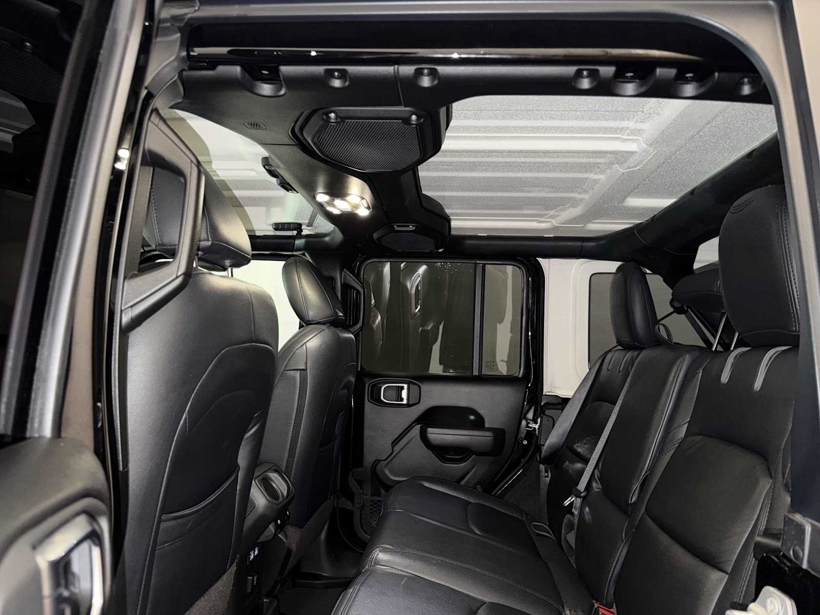 Used 2023 Black Clearcoat Jeep Rubicon image 21
