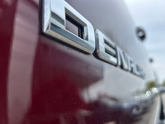 Used 2017 Red GMC Denali image 7